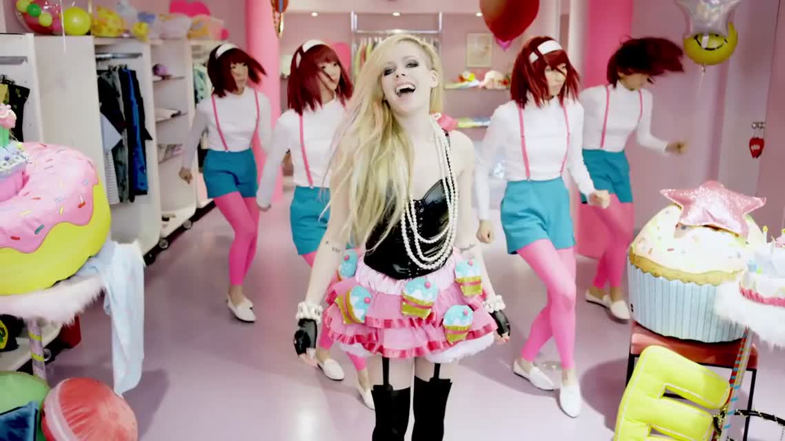 Avril_Lavigne-Hello_Kitty