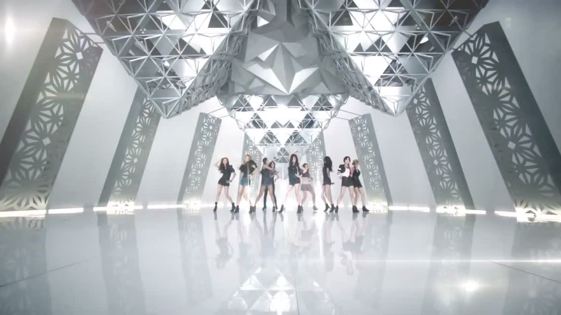 Girls' Generation - The Boy MV