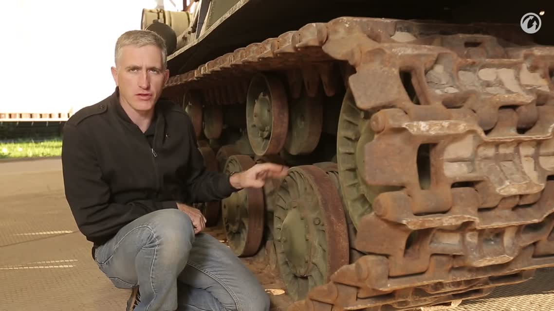 Загляни в реальный танк ИСУ-152. Часть 1. В командирской рубке [World of Tank]