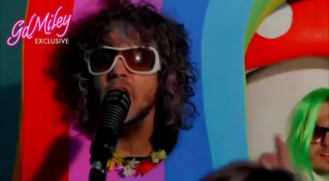 The Flaming Lips ft. Miley Cyrus & Moby - Lucy In the Tky With Diamonds