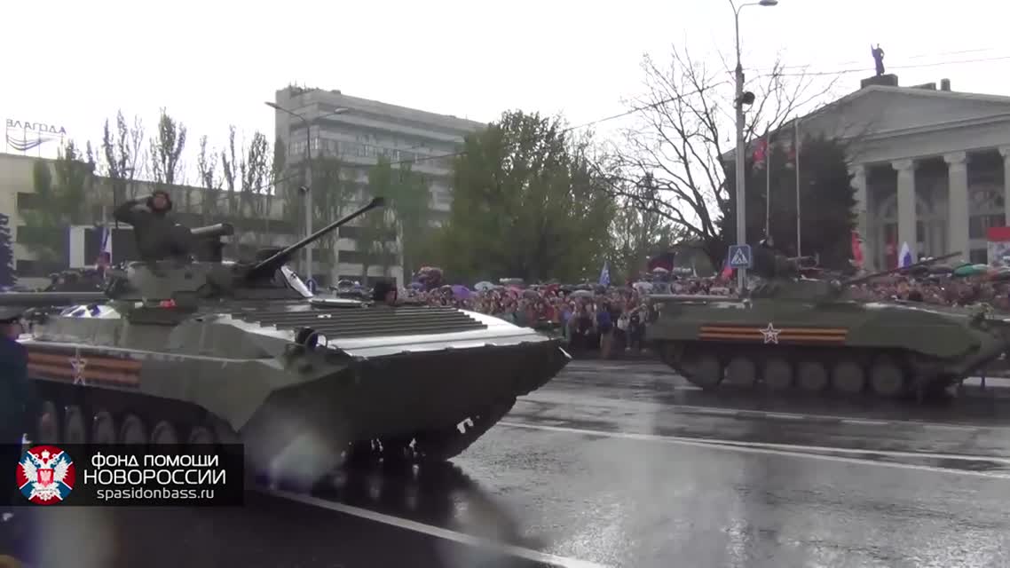 Моторола и Гиви на Параде Победы 9 Мая в Донецке