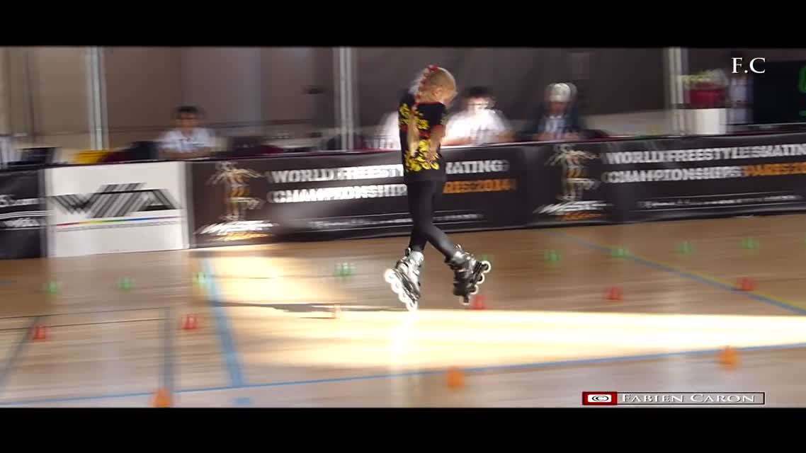 Fantastic little girl !! Rollerblade Freestyle Slalom World Championship Paris 2014 (dancing)