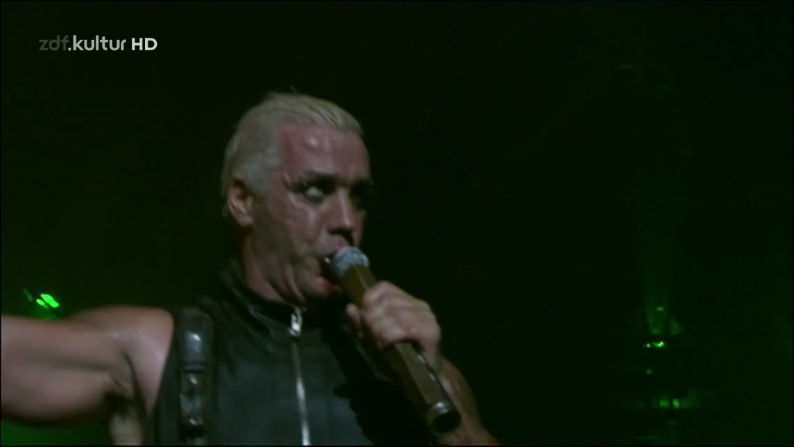 Rammstein-Du riechst so gut [LIVE]