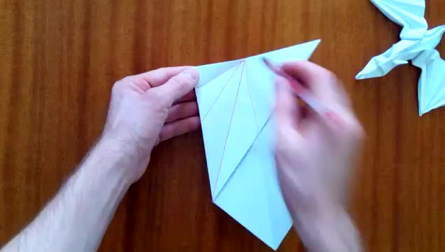 Как сделать Дракон летящий из бумаги