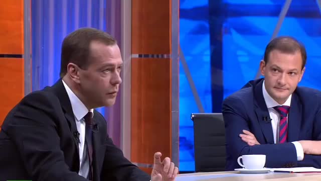 Ответ Медведева на вопрос о Юрии Чайка 09.12.2015