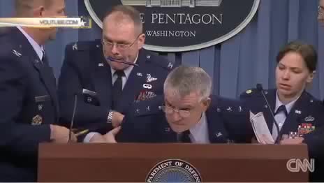 Американский генерал упал в обморок после вопроса о финансировании F-35