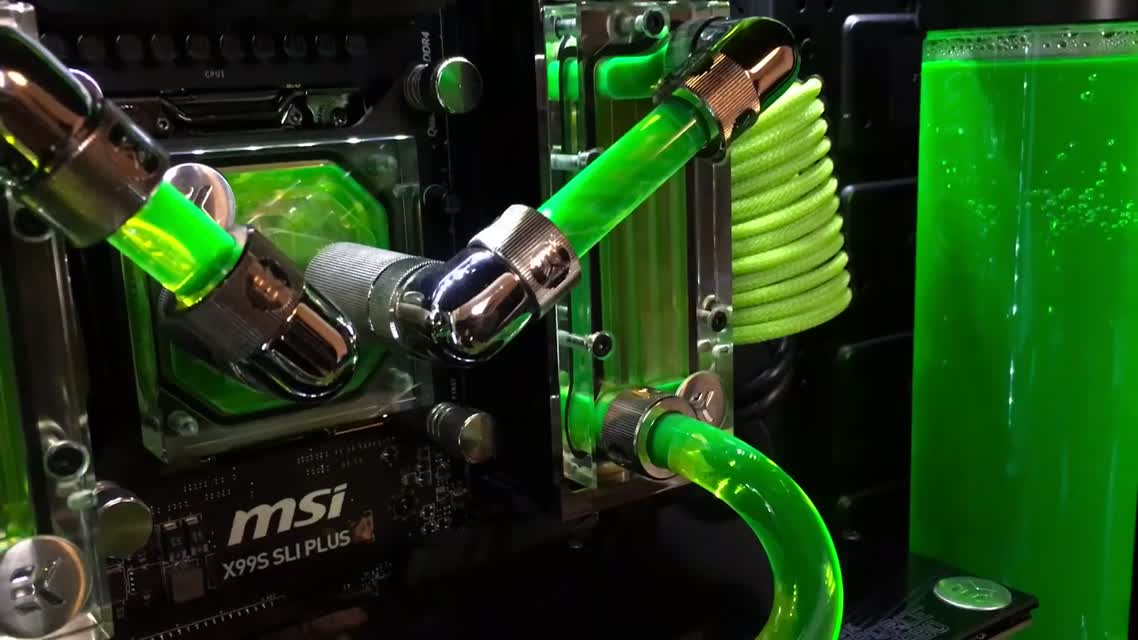 PC Porn Phanteks Enthoo Evolv ATX