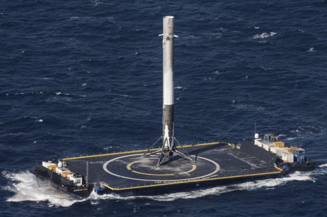 Успешная посадка SpaceX Falcon 9