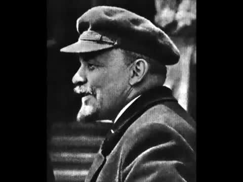 И.Кобзон - «И Ленин такой молодой»