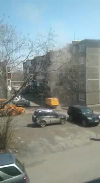 В Петропавловске дорожный пылесос закидывал уличную пыль в окна квартир