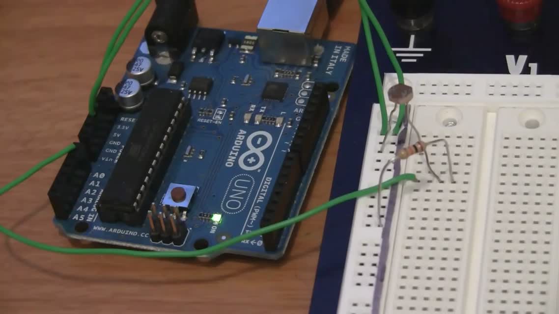 Видеоуроки по Arduino. Аналоговые входы (4-я серия, ч1)