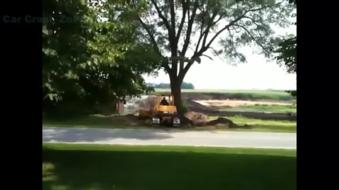 Heavy Equipment Accidents caught on tape